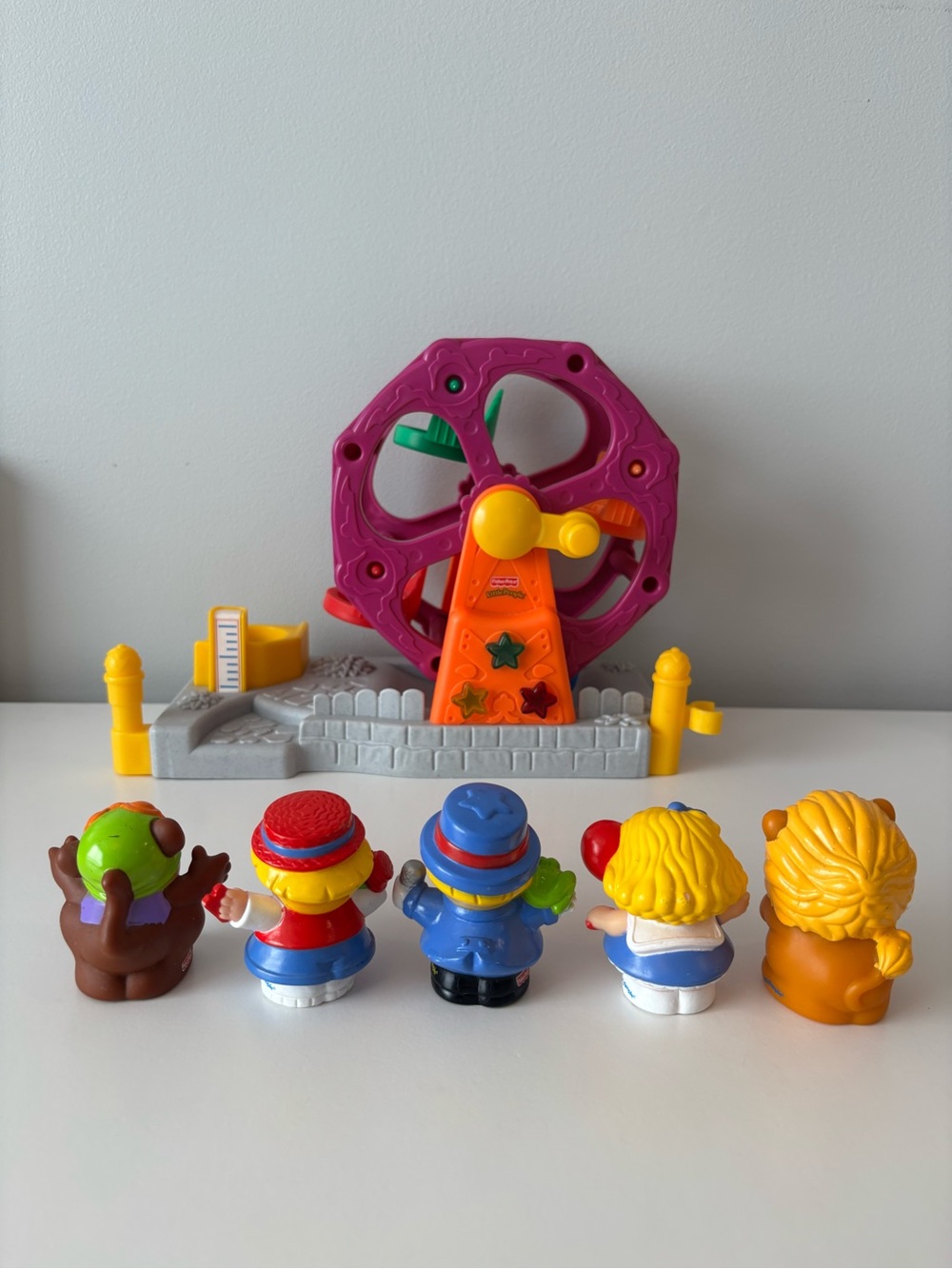 Little People- Cirus Crew & Ferris Wheel - Picture 2 of 2